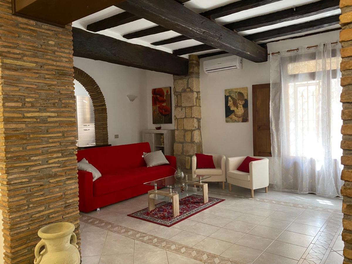 La Fanciulla Velca Apartment Tarquinia Ngoại thất bức ảnh