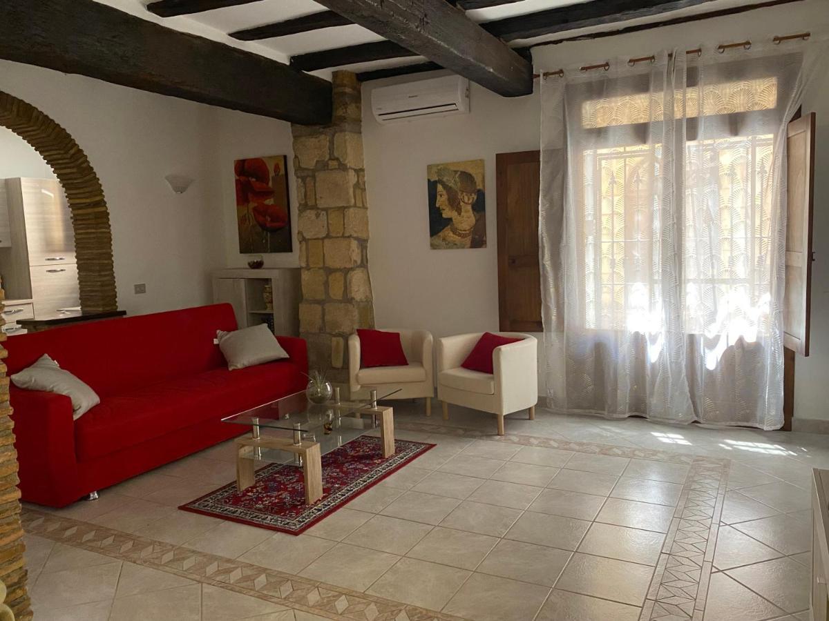 La Fanciulla Velca Apartment Tarquinia Ngoại thất bức ảnh
